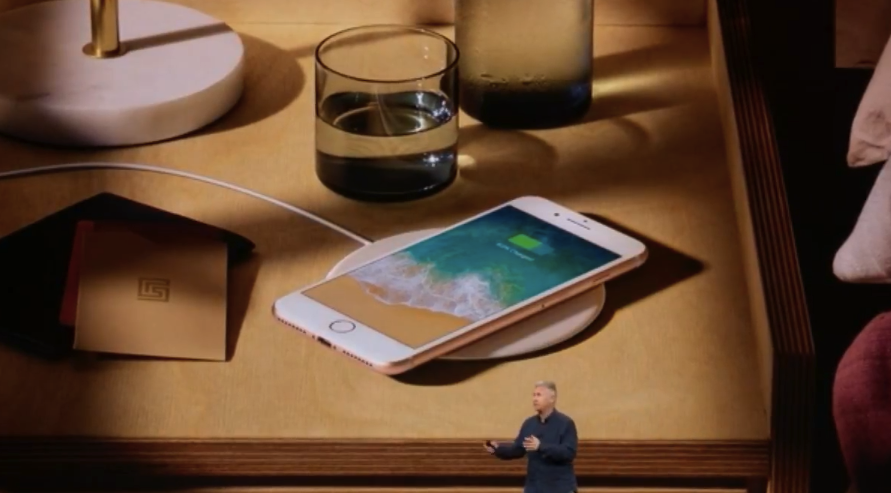 Прямая трансляция презентации юбилейного iPhone Х, iPhone 8 и 8 Plus от Apple Прямая трансляция презентации юбилейного iPhone Х, iPhone 8 и 8 Plus от Apple