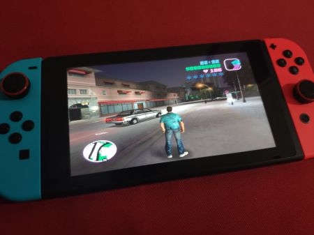 GTA Vice City теперь можно запустить на Nintendo Switch GTA Vice City теперь можно запустить на Nintendo Switch