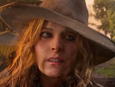 Фанат RDR 2 изменил пол центральных персонажей игры Фанат RDR 2 изменил пол центральных персонажей игры