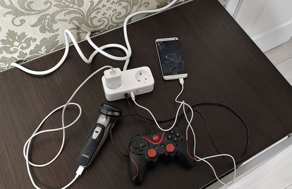 Обзор Ugreen DigiNest Life 30W: универсальный удлинитель на две розетки с USB-A и USB-C Обзор Ugreen DigiNest Life 30W: универсальный удлинитель на две розетки с USB-A и USB-C