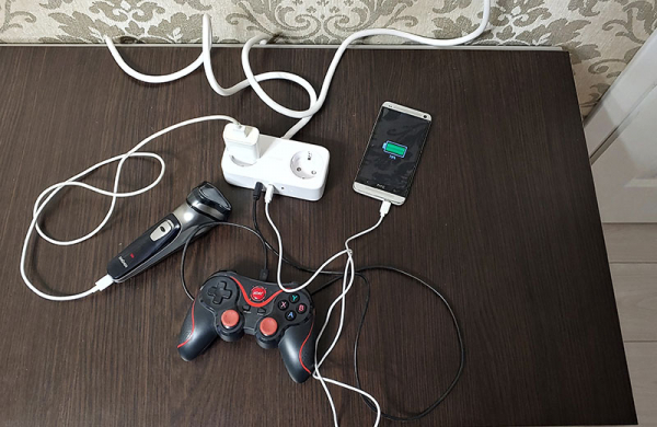 Обзор Ugreen DigiNest Life 30W: универсальный удлинитель на две розетки с USB-A и USB-C Обзор Ugreen DigiNest Life 30W: универсальный удлинитель на две розетки с USB-A и USB-C