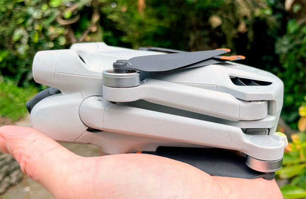 Обзор DJI Mini 3 Pro: серьёзное и дорогое обновление небольшого квадрокоптера Обзор DJI Mini 3 Pro: серьёзное и дорогое обновление небольшого квадрокоптера