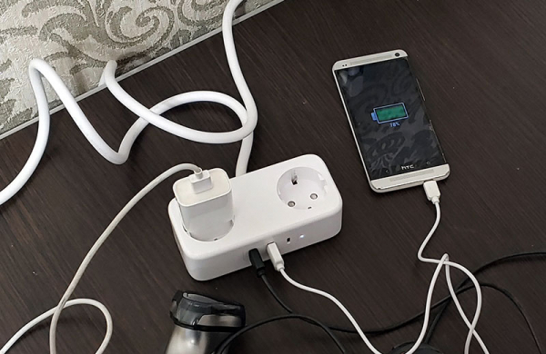 Обзор Ugreen DigiNest Life 30W: универсальный удлинитель на две розетки с USB-A и USB-C Обзор Ugreen DigiNest Life 30W: универсальный удлинитель на две розетки с USB-A и USB-C