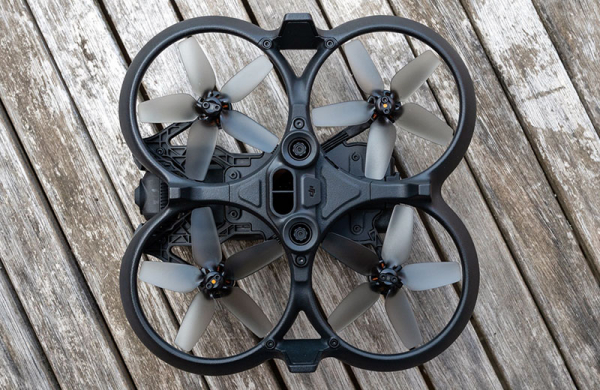 Обзор DJI Avata: идеальный компактный дрон для FPV-новичков Обзор DJI Avata: идеальный компактный дрон для FPV-новичков