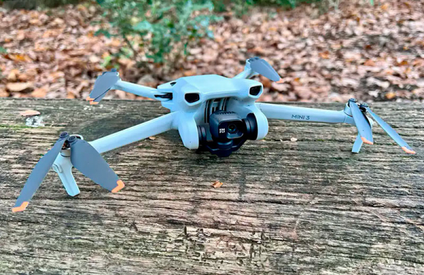 Обзор DJI Mini 3: более доступного квадрокоптера с урезанными функциями Mini 3 Pro Особенности дрона