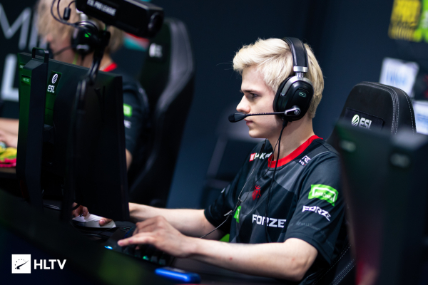 Состав forZe вошёл в топ-8 и покинул ESL Pro League по CS:GO — WorldGameNews Состав forZe вошёл в топ-8 и покинул ESL Pro League по CS:GO