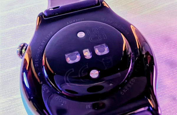Обзор Amazfit GTR Mini: небольших умных часов для тренировок с отличной автономностью Конструкция и датчики