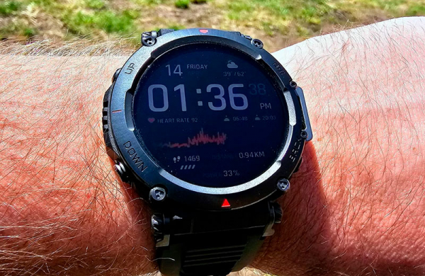 Обзор Amazfit T-Rex Ultra: умных часов внутри и очень прочных снаружи Amazfit T-Rex Ultra на практике