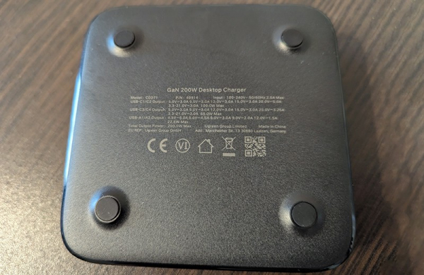 Обзор UGREEN Nexode 200W GaN (CD271): мощной зарядной станции на 6-портов для чего угодно Нижняя часть корпуса