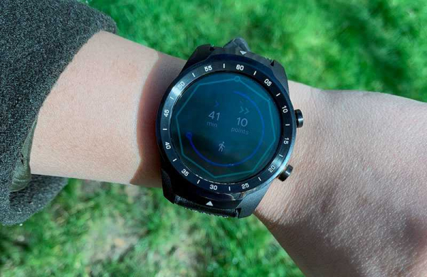 Обзор TicWatch Pro 2020: умные часы, которые можно рекомендовать TicWatch Pro 2020 экран
