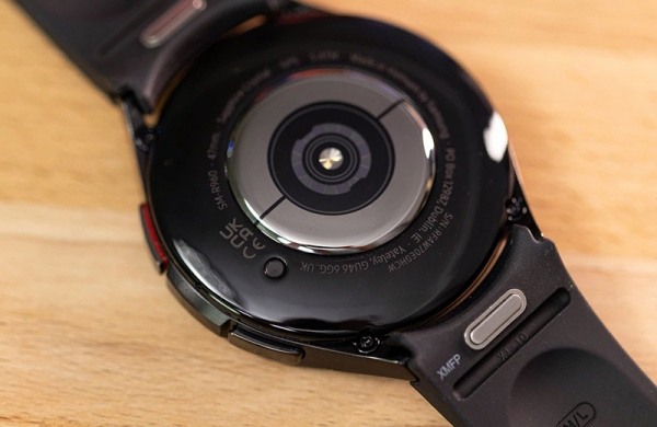 Обзор Samsung Galaxy Watch 6 Classic: лучшие умные часы для Android-смартфонов с безелем Аккумулятор Galaxy Watch 6 Classic и зарядка