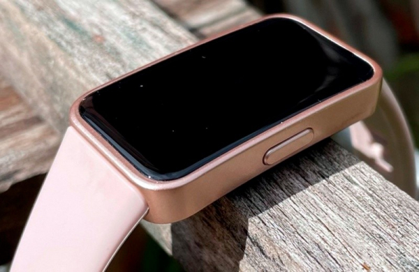 Обзор Huawei Band 8: фитнес-браслета с множеством функций на каждый день HUAWEI Band 8 отзыв
