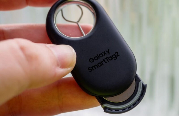 Обзор Samsung Galaxy SmartTag 2: второго Bluetooth-трекера для смартфонов Galaxy Внешний вид трекера от Samsung