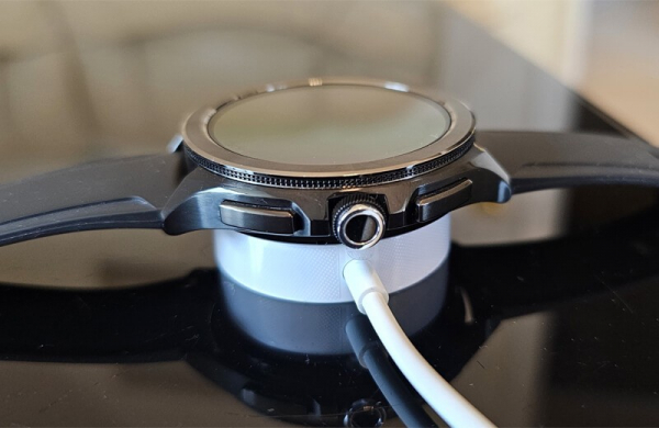 Обзор Xiaomi Watch 2 Pro: удачных и умных смарт-часов флагманского уровня Подзарядка Xiaomi Watch 2 Pro