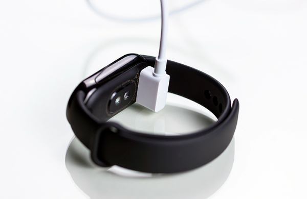 Обзор Xiaomi Smart Band 8: бюджетного фитнес-браслета с широкими возможностями Зарядка Band 8