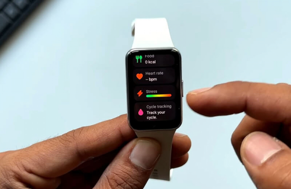 Обзор Samsung Galaxy Fit 3: долгожданный фитнес-браслета с потрясающим AMOLED-дисплеем Мониторинг здоровья на Samsung Galaxy Fit 3