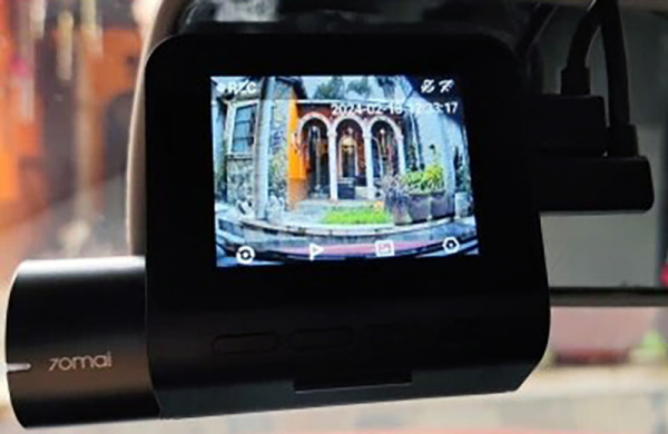 Обзор 70mai Dash Cam A200: классного видеорегистратора с двухканальной записью Регистратор в работе