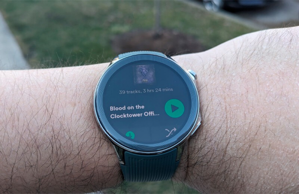 Обзор OnePlus Watch 2: автономных умных часов для спорта на Wear OS Прослушивание музыки на OnePlus Watch 2