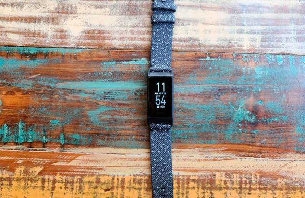 Обзор Fitbit Charge 4: обновлённый фитнес-браслет с поддержкой GPS и Spotify Фитнес-браслет Fitbit Charge 4