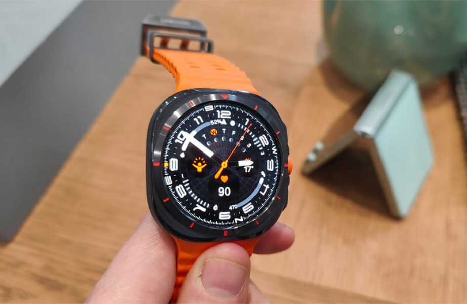 Обзор Samsung Galaxy Watch Ultra: лучших умных часов 2024 для Android-смартфонов Внешний вид умных часов