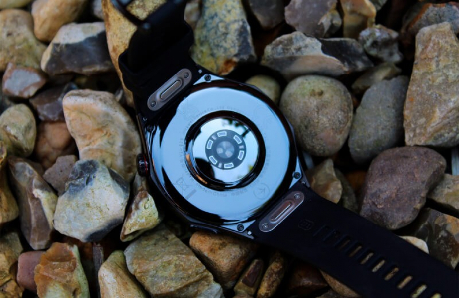 Обзор Huawei Watch GT 5 Pro: титановых умных часов для экстремальных условий Задняя панель умных часов