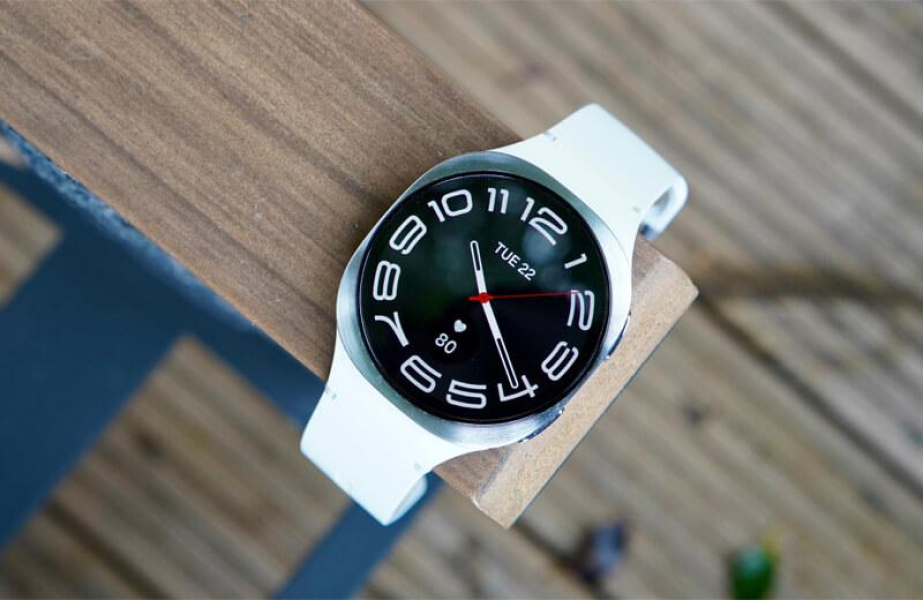 Обзор Samsung Galaxy Watch 8: комфортных и функциональных часов для Android Максимальная яркость экрана Galaxy Watch 8