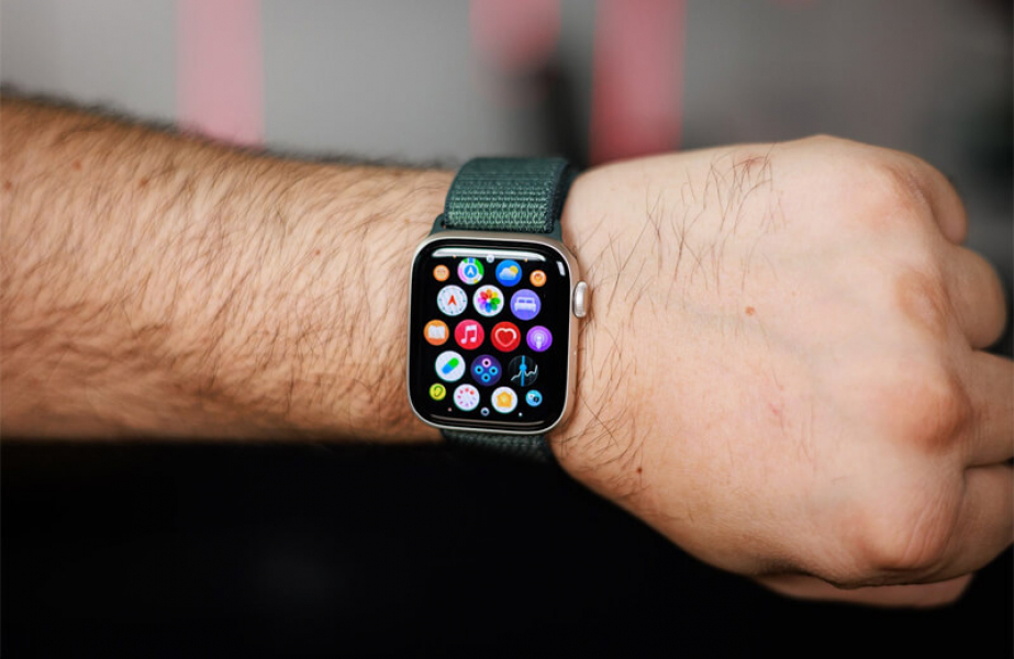 Обзор Apple Watch SE 3: третьих и самых доступных смарт-часов компании Операционная система watchOS 26