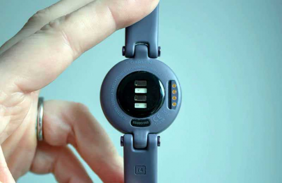 Обзор Garmin Lily модных и умных часов для женщин с небольшими недостатками Garmin Lily сенсоры